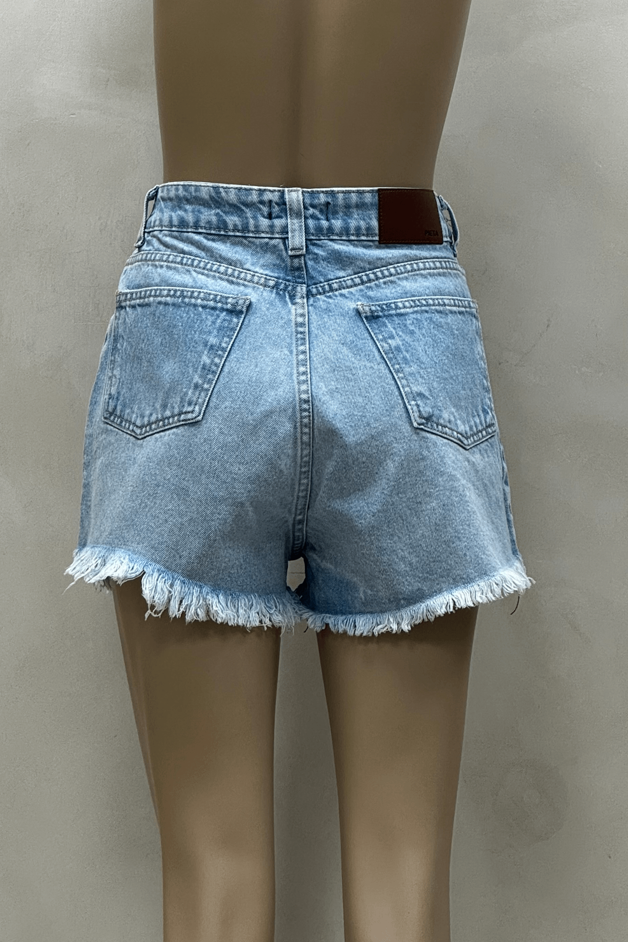 Short Celeste Bigotes