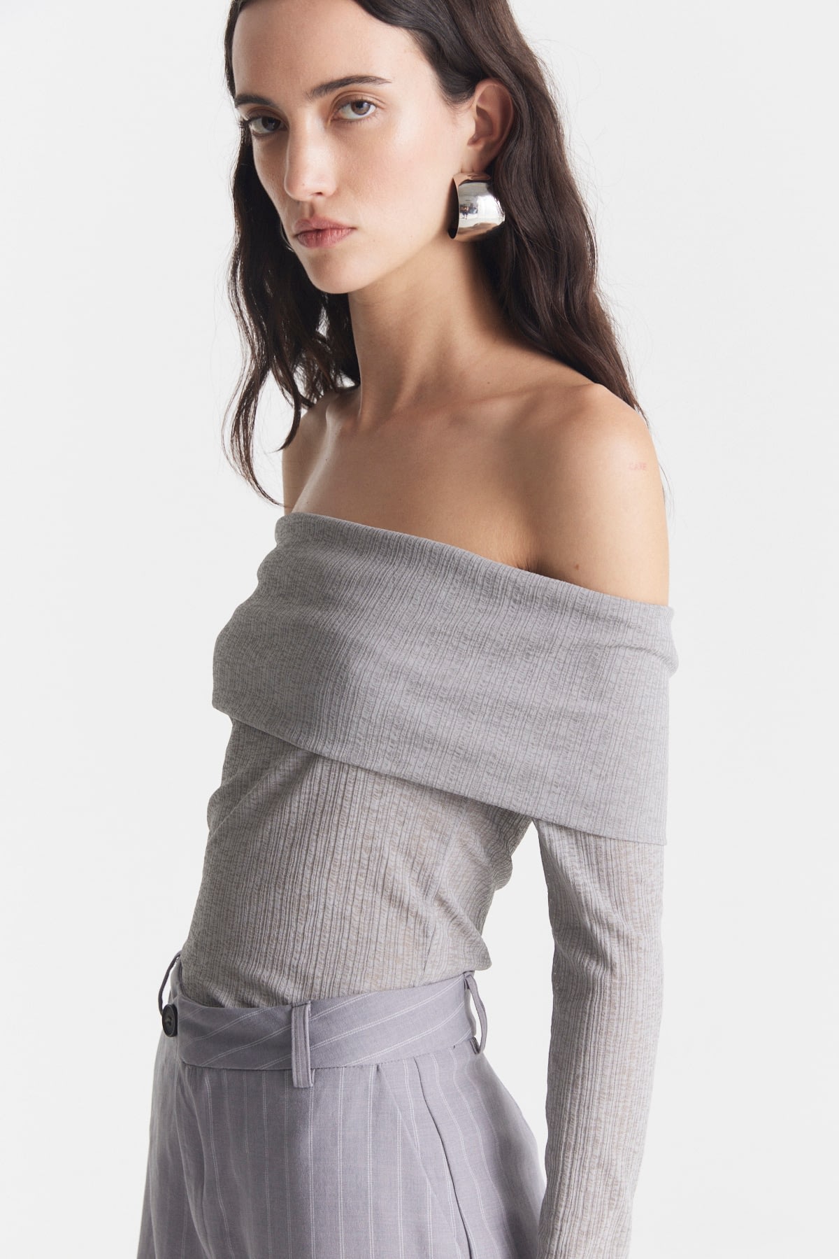 Camiseta Off Shoulder Azu