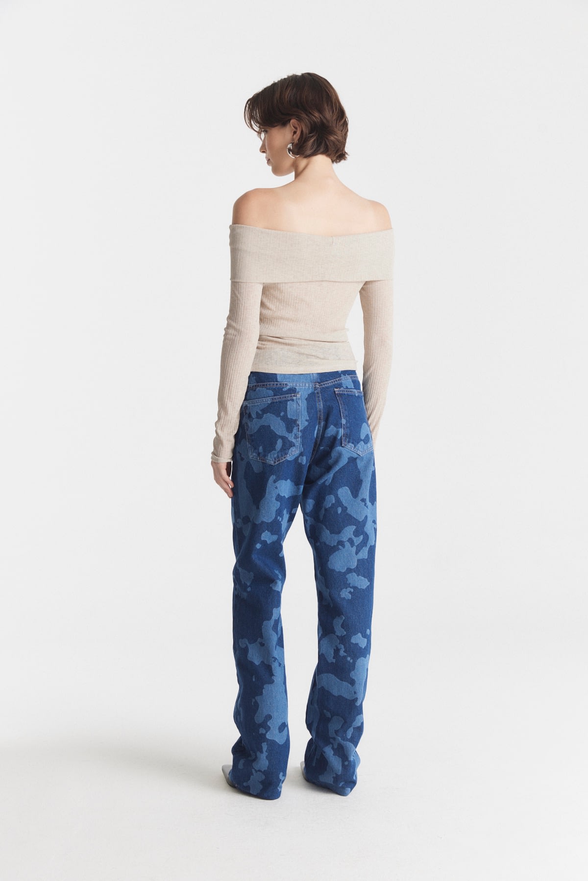 Camiseta Off Shoulder Azu