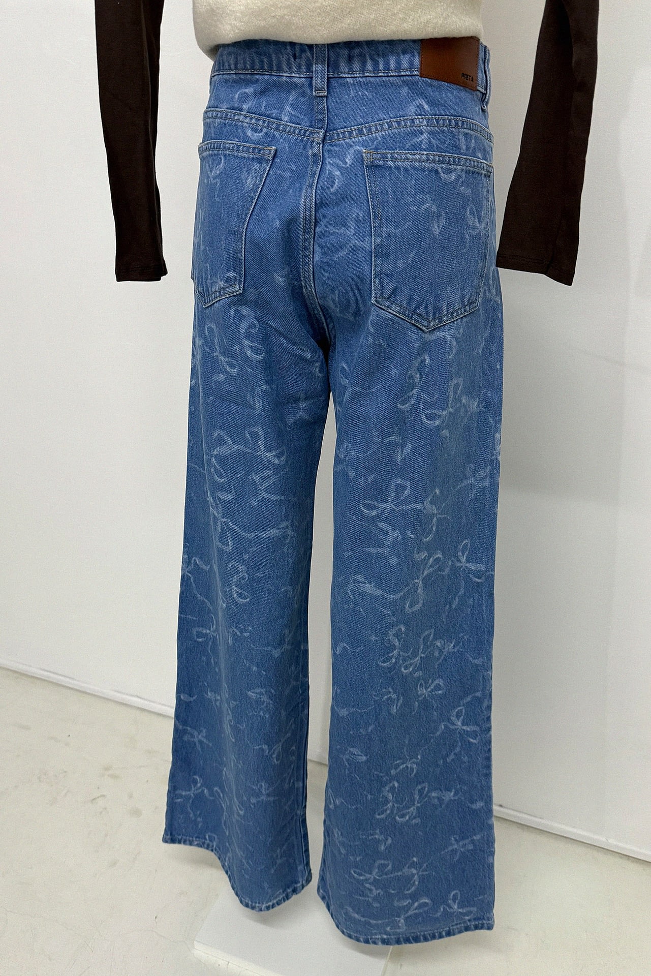 Jean Wide Leg Full Moños