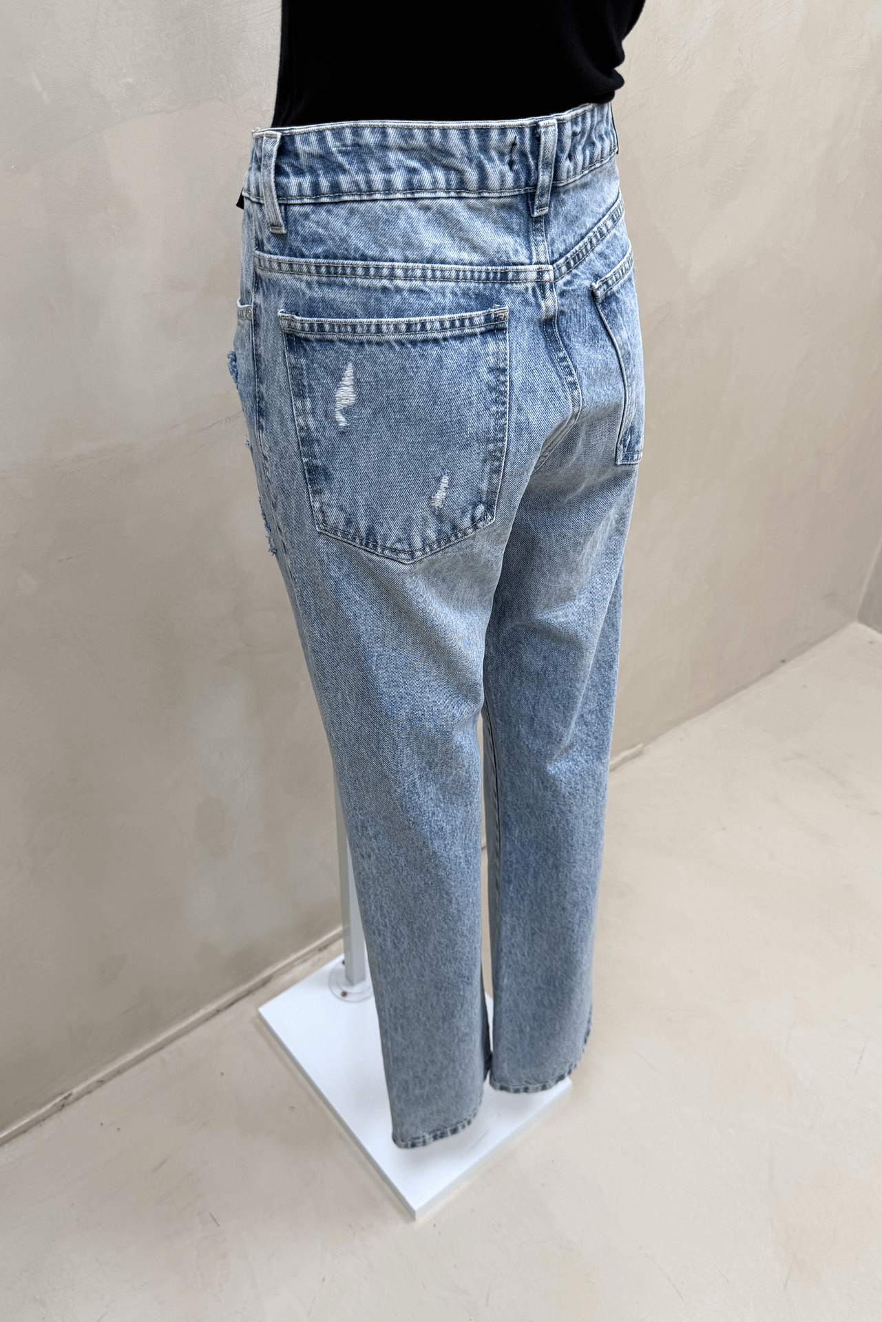 Jean Straight Full Sidney