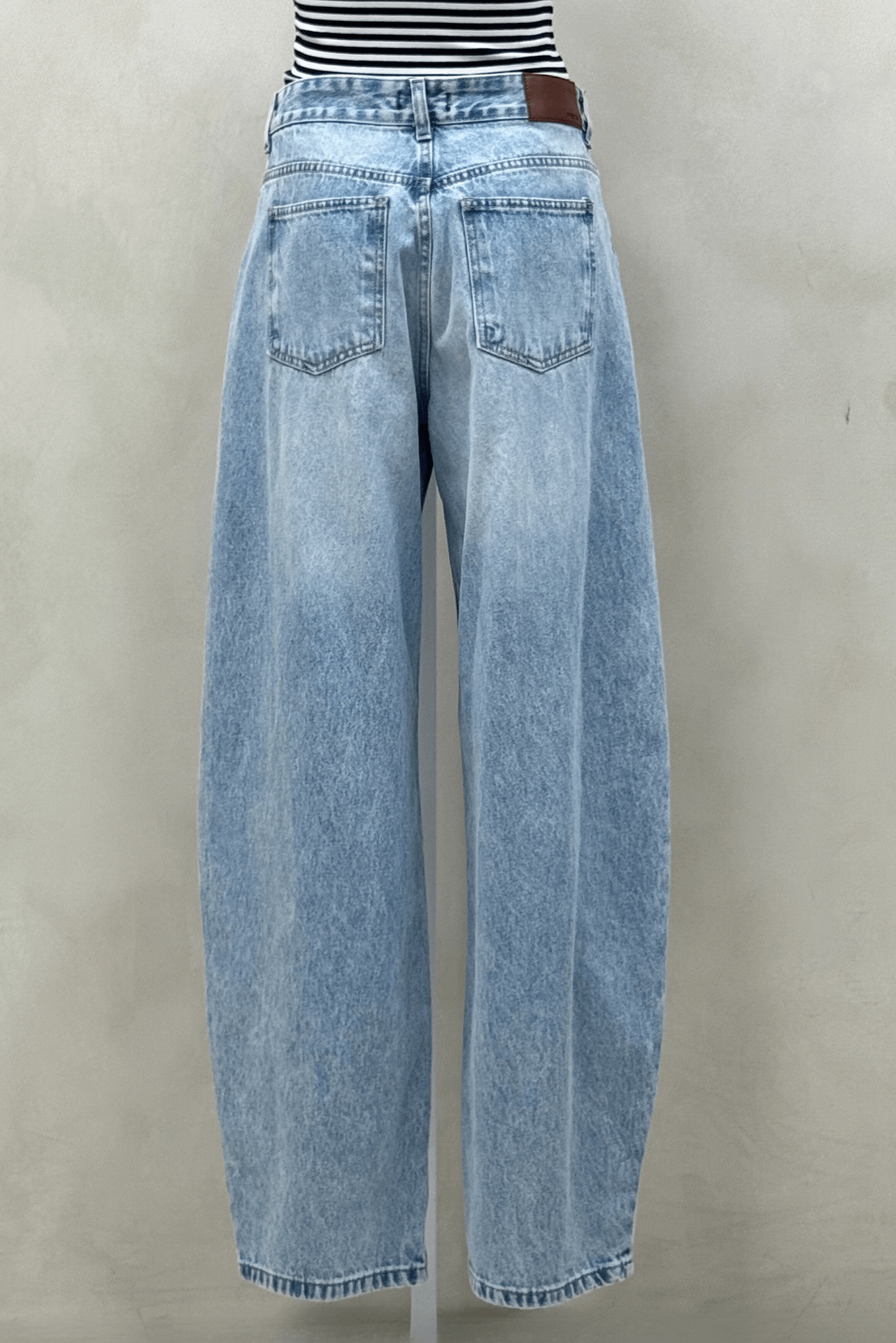 Jean Wide Balloon Celeste Bigotes