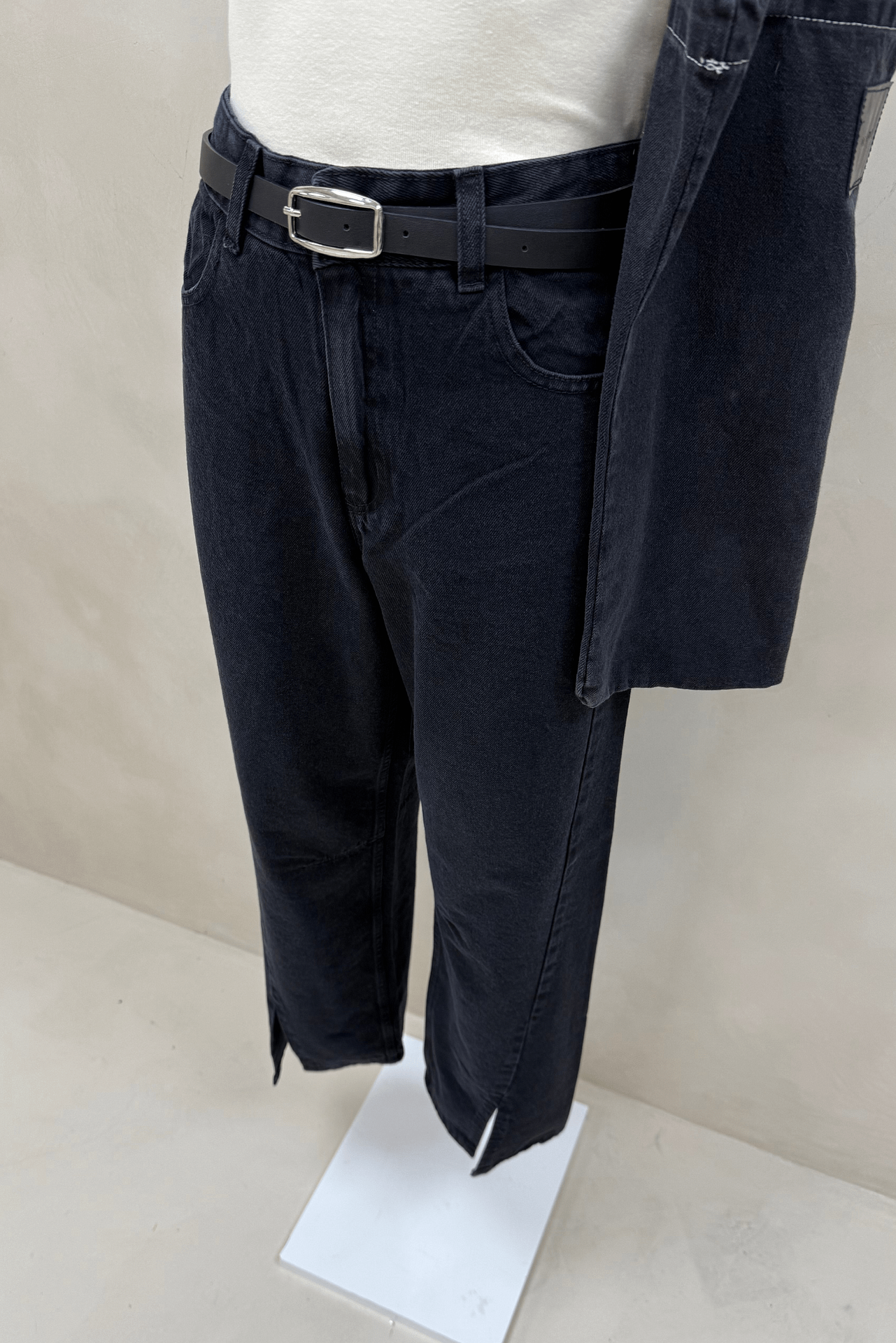 Jean Barrel con Tajo Black
