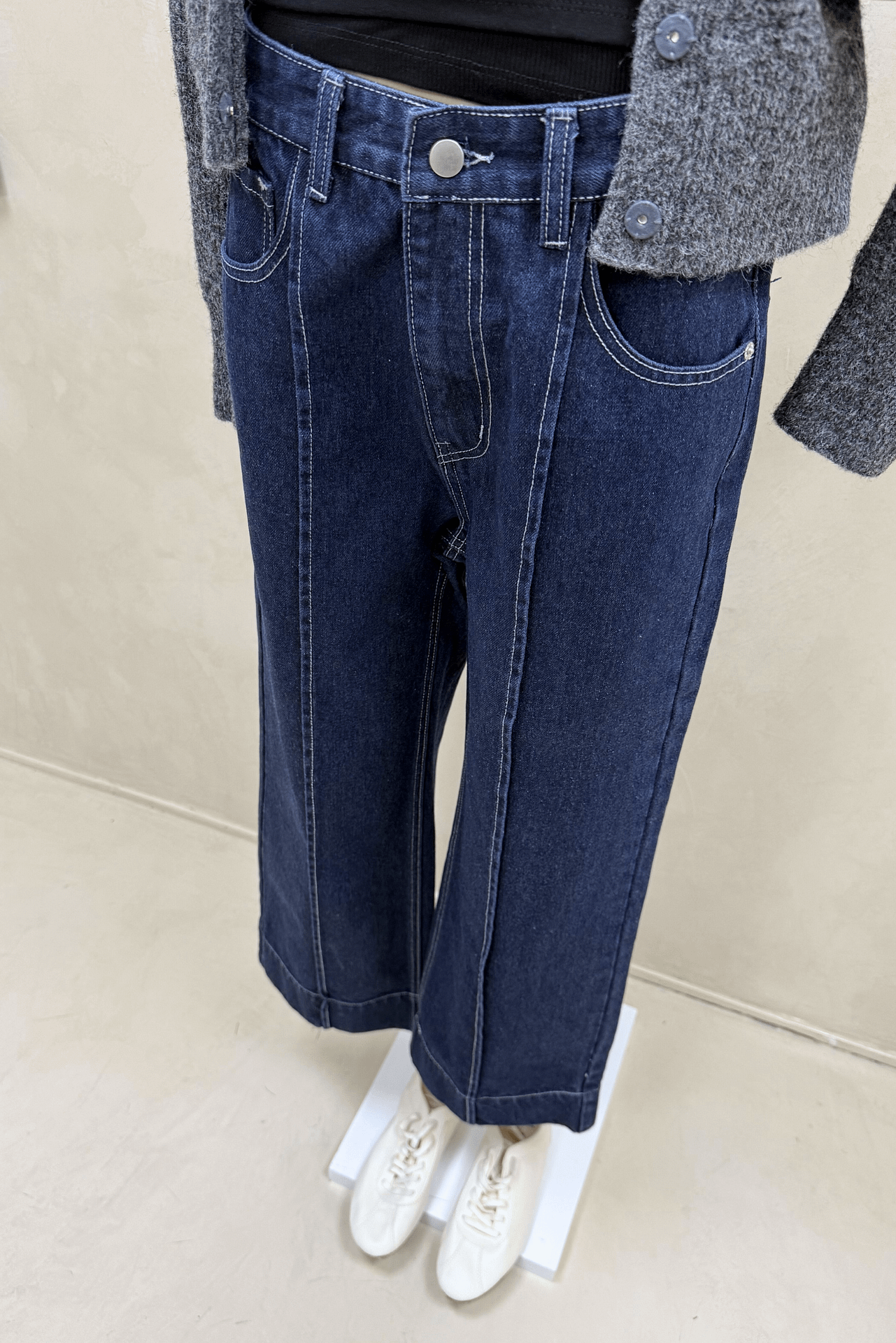 Jean Azul Recorte Hilo Blanco