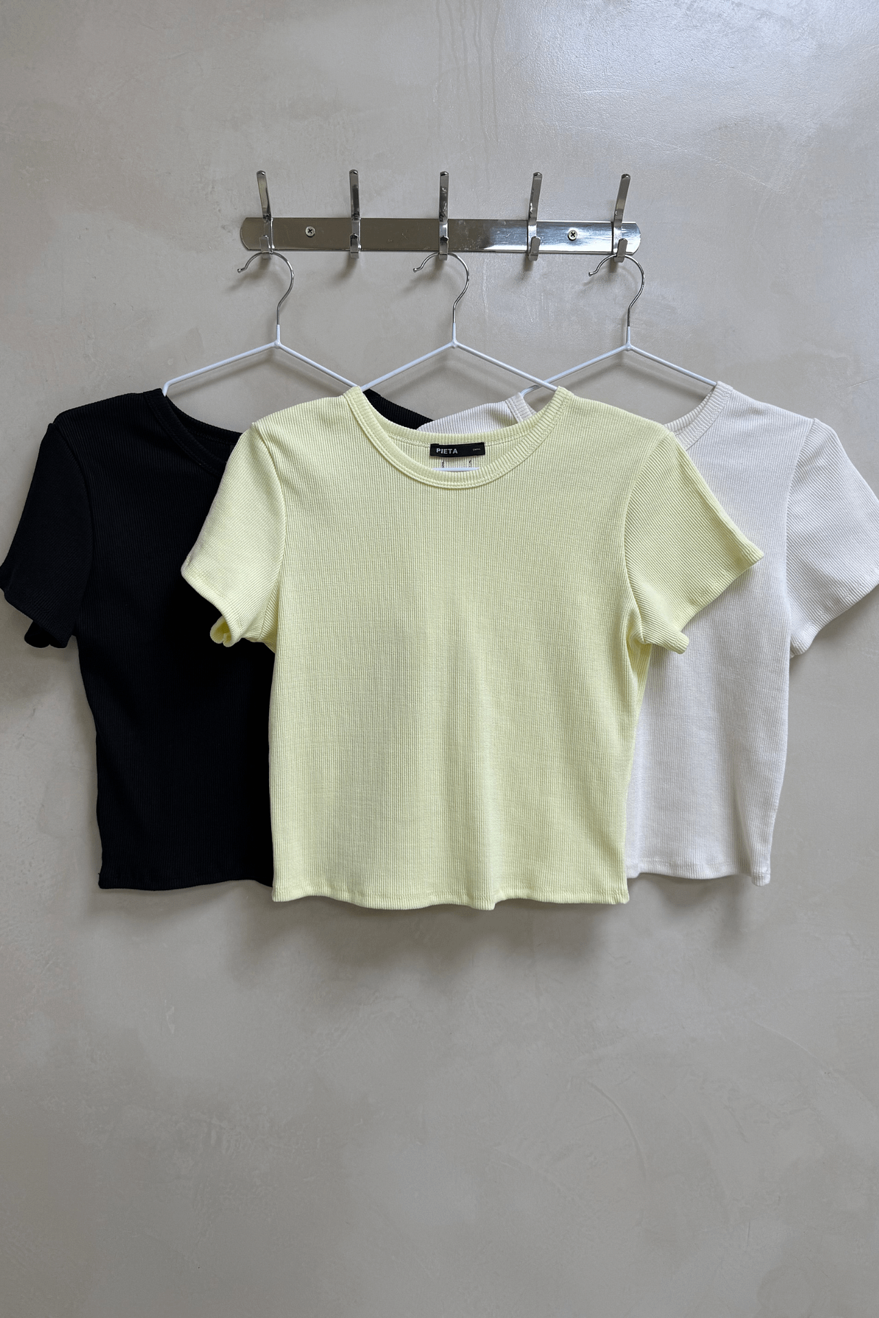 Remera Morley