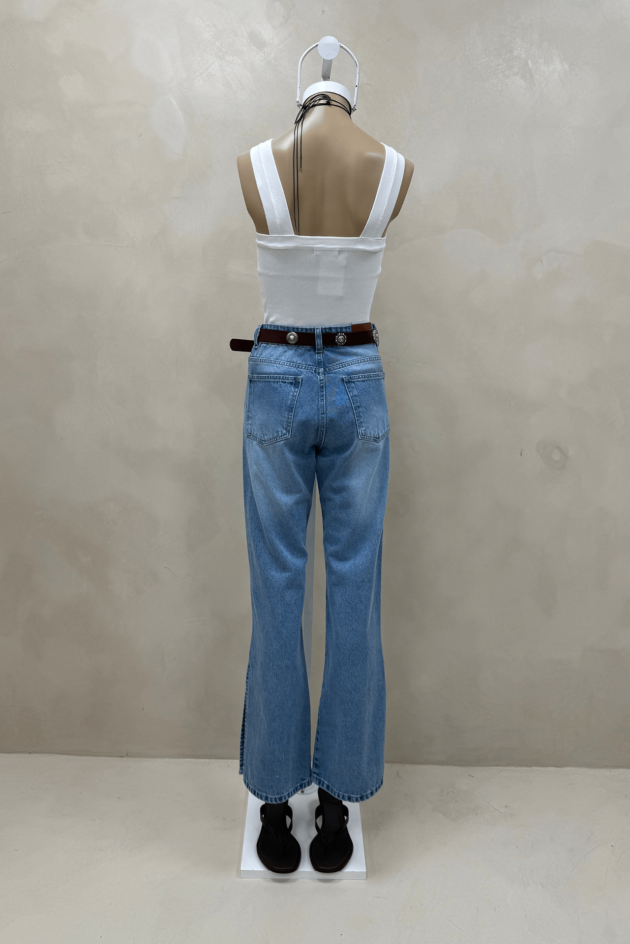 Jean Straight Full Tajos Laterales Intermedio