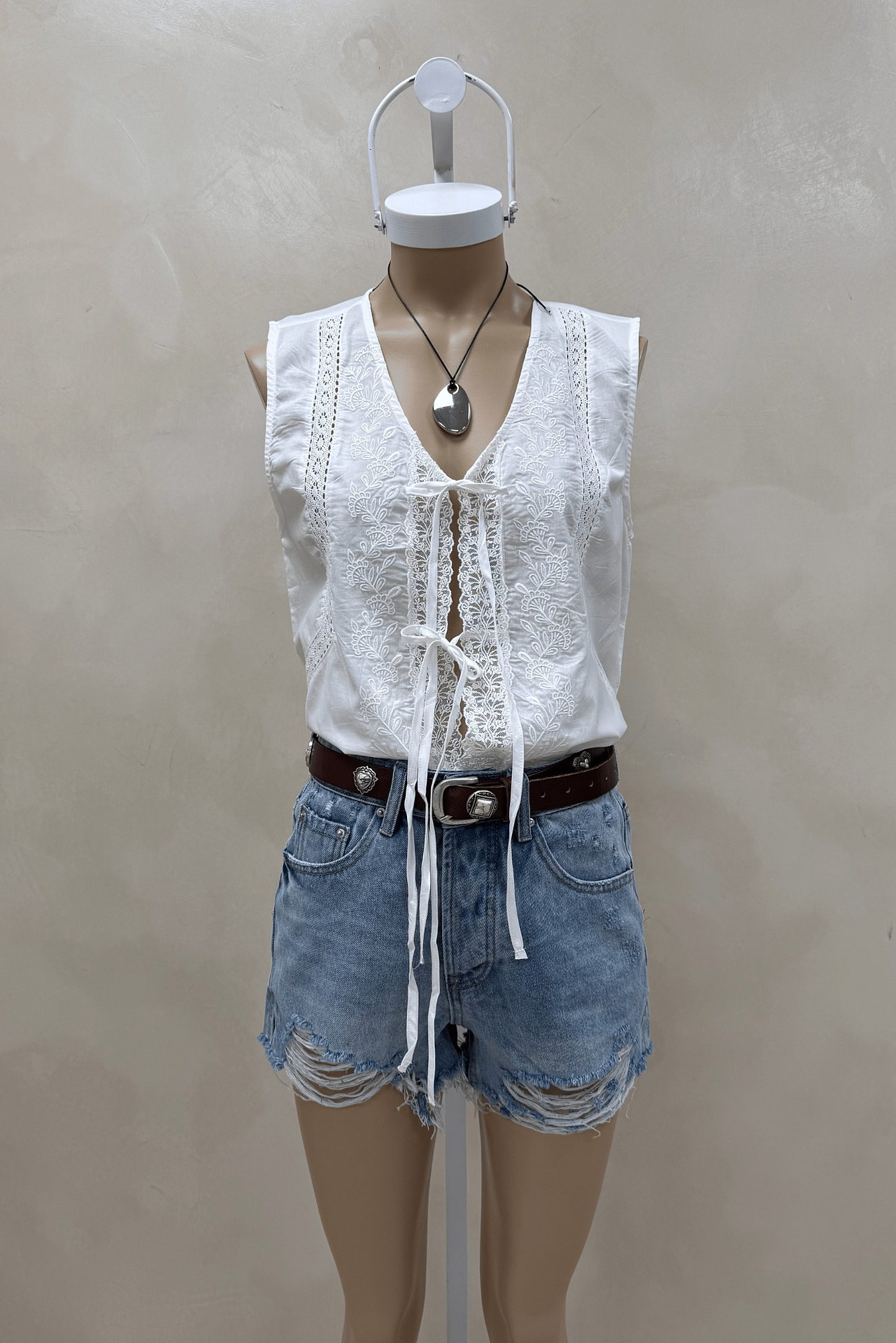 Chaleco con Puntilla