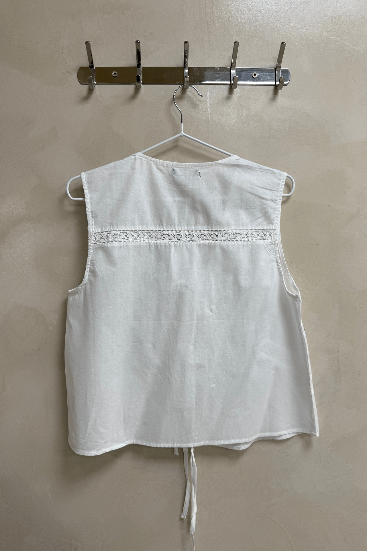 Chaleco con Puntilla