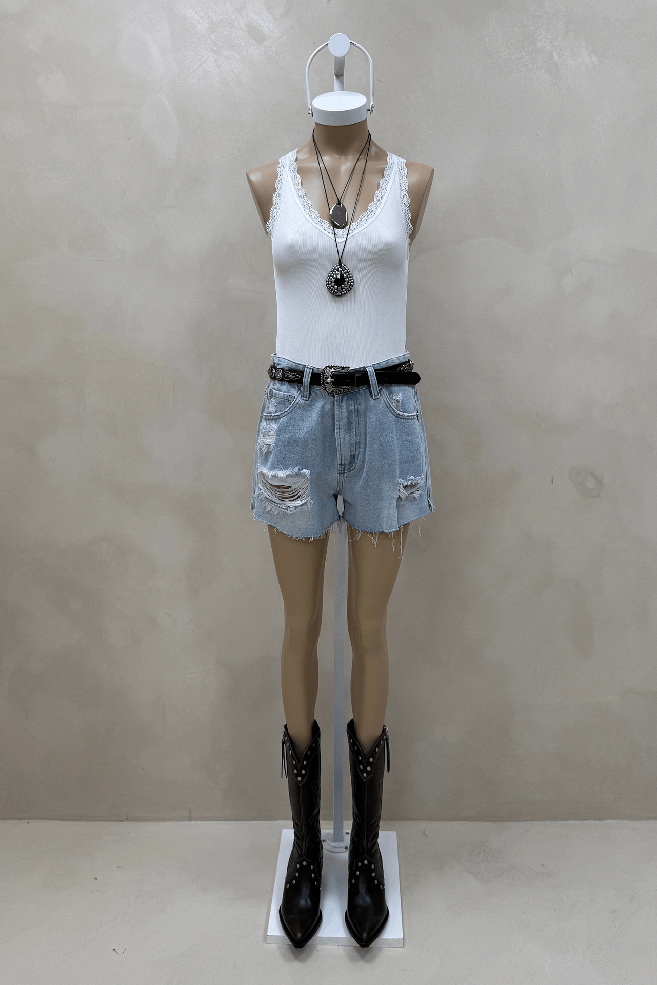 Short Britney