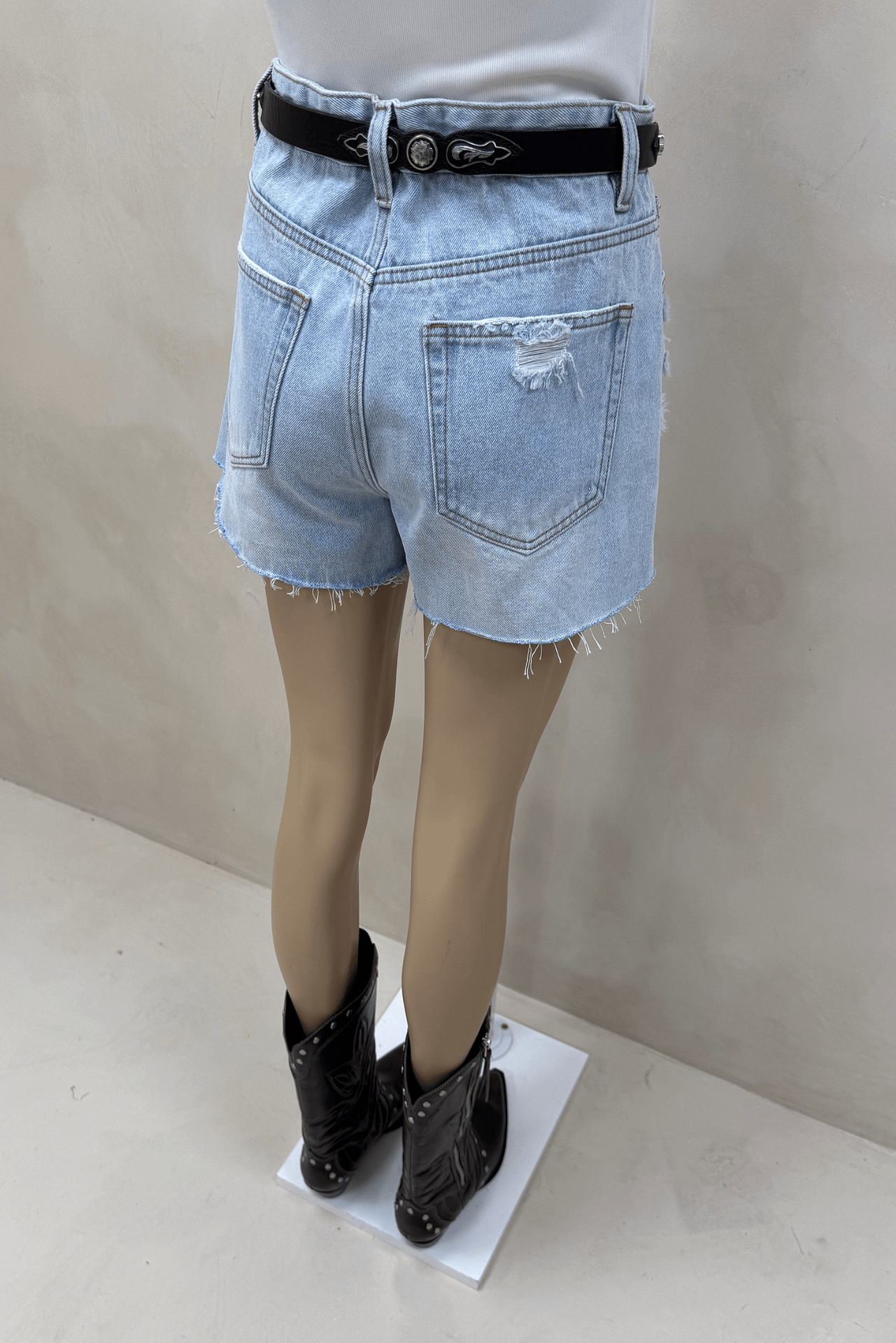 Short Britney