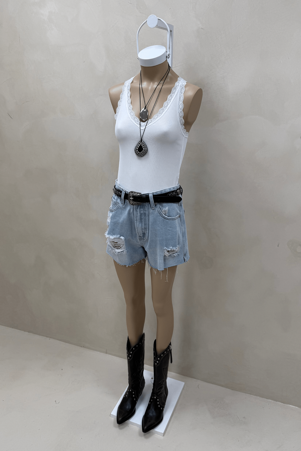 Short Britney