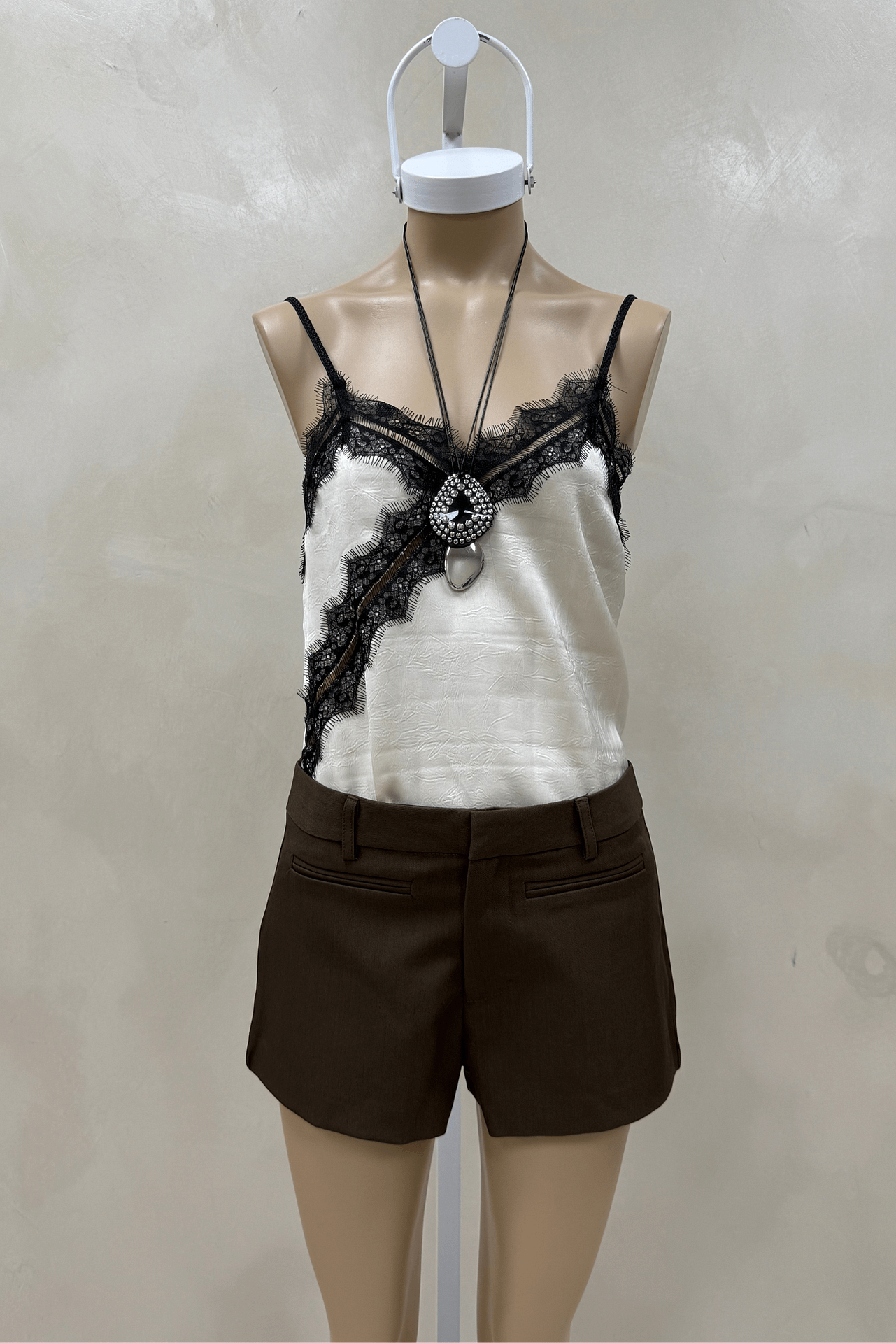 Short Sastrero Tiro Bajo