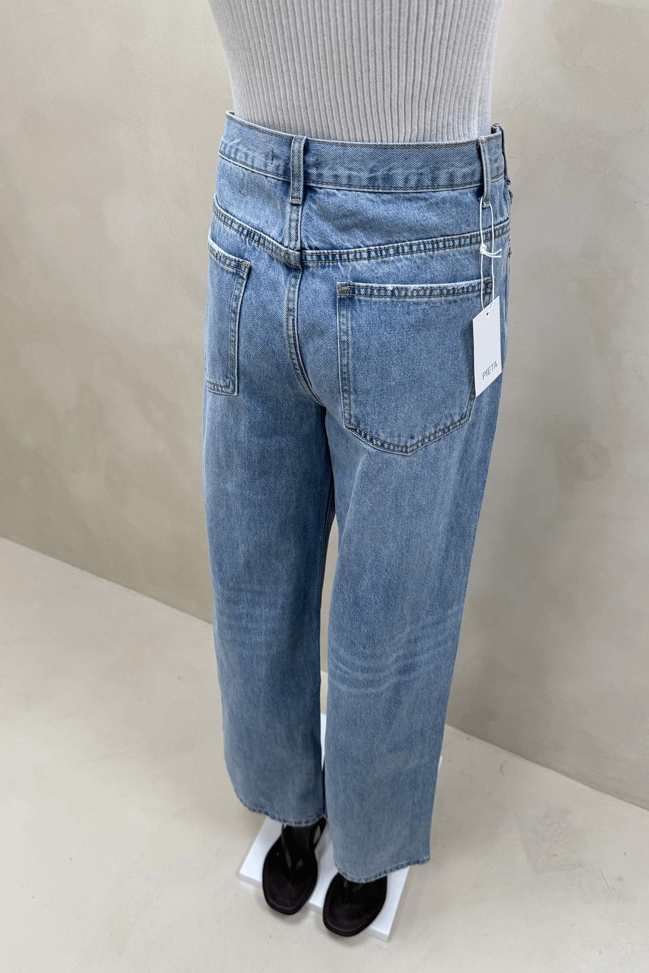 Jean Celeste Asimetrico