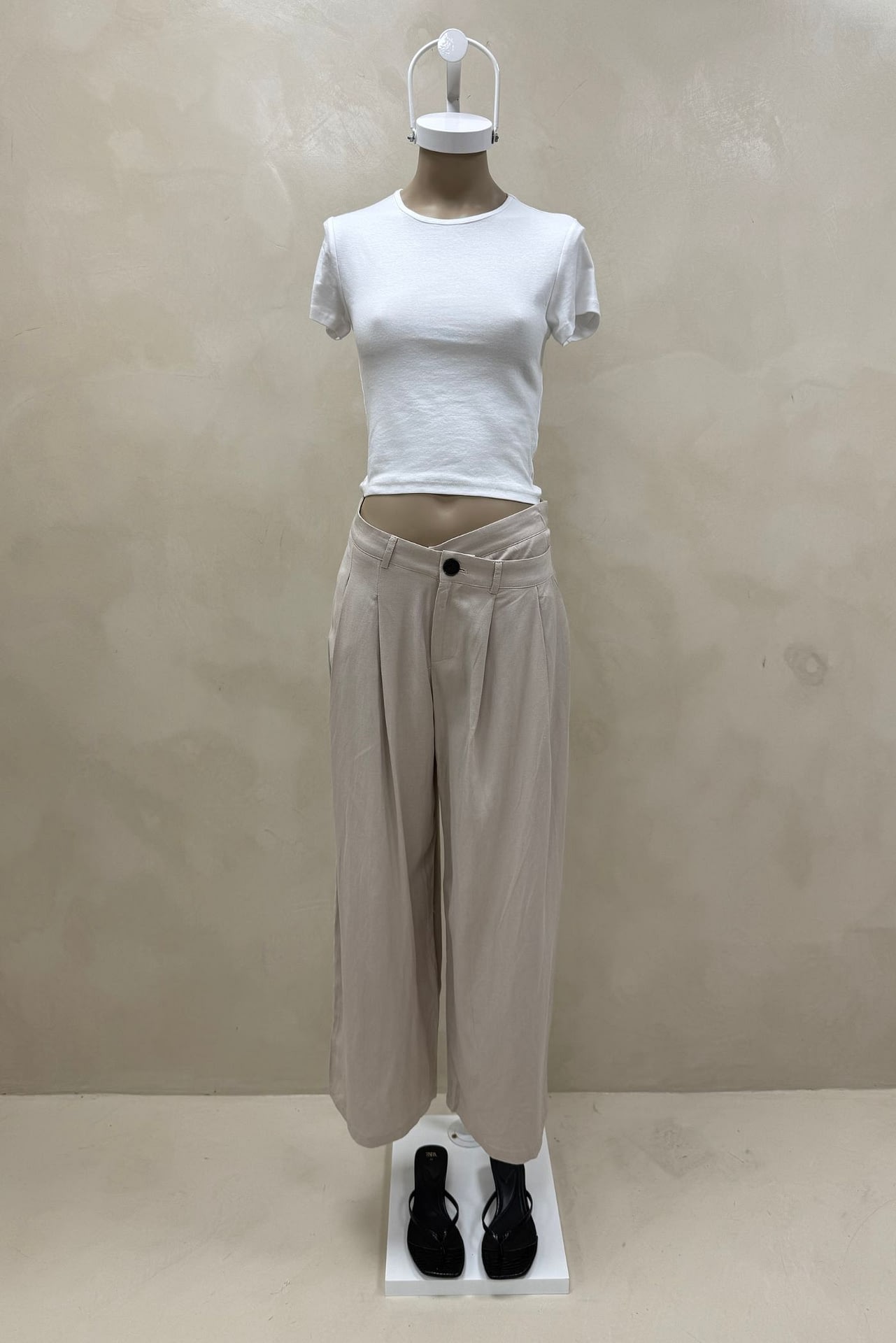 Pantalon Sastrero Asimetrico