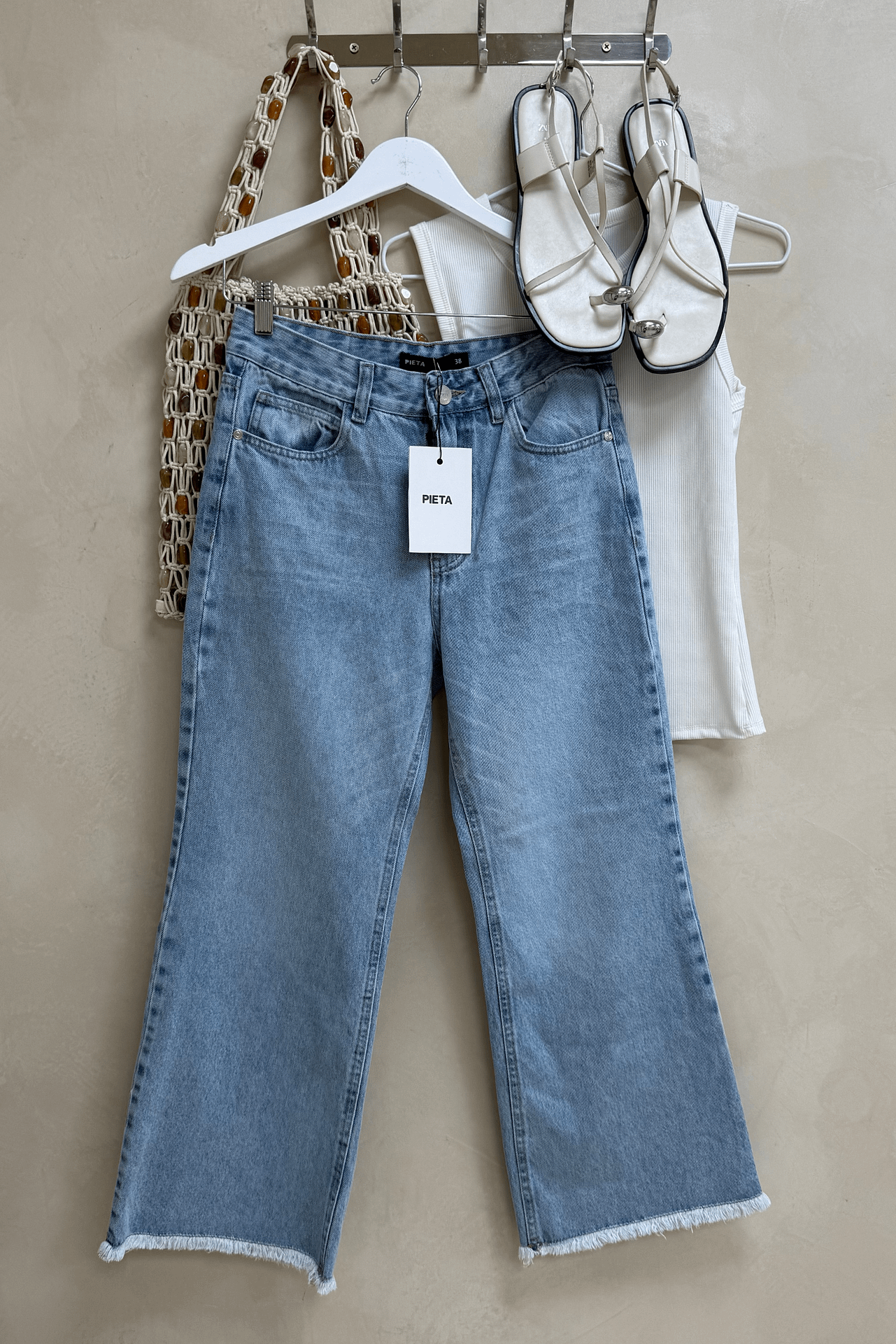 Jean Bootcut Leg Crop