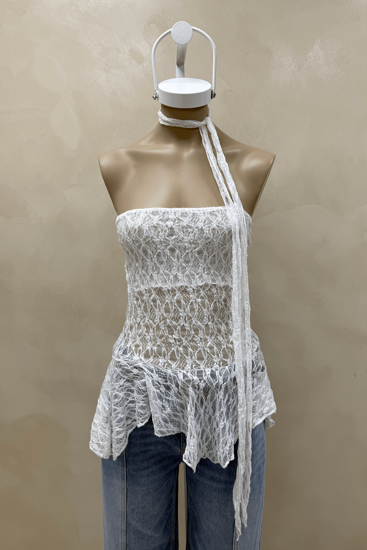 Top Encaje Strapless Volados