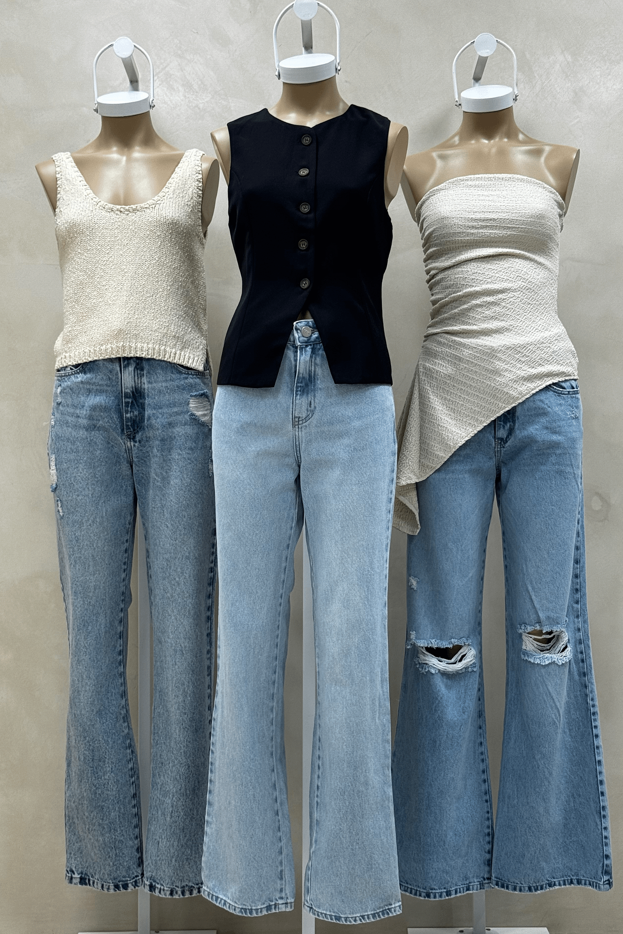 Jean Straight Full Celeste Bigotes