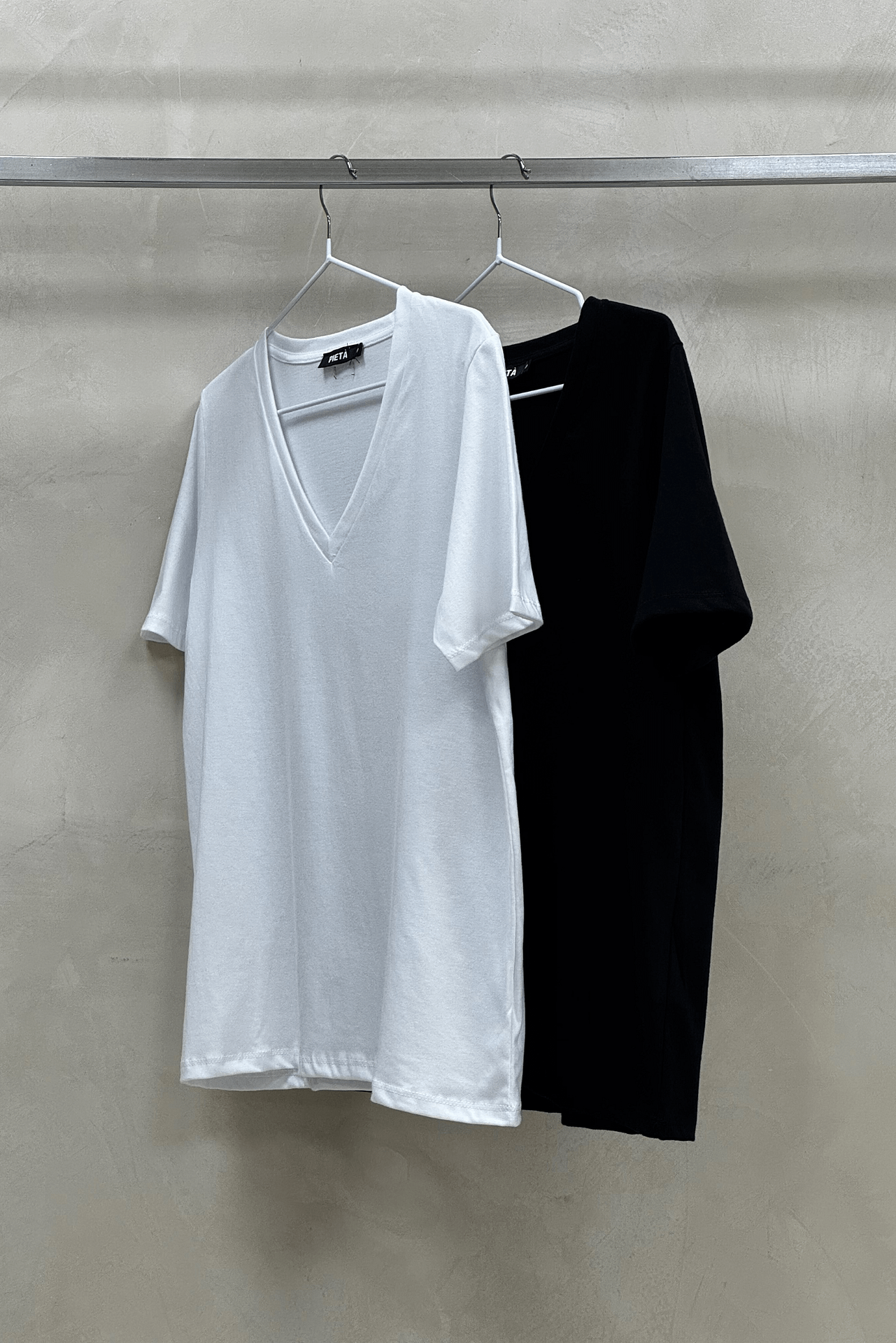 Remera Basica Escote V